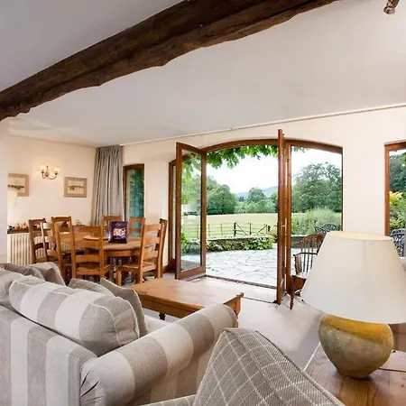 Riverside * Troutbeck (South Lakeland)